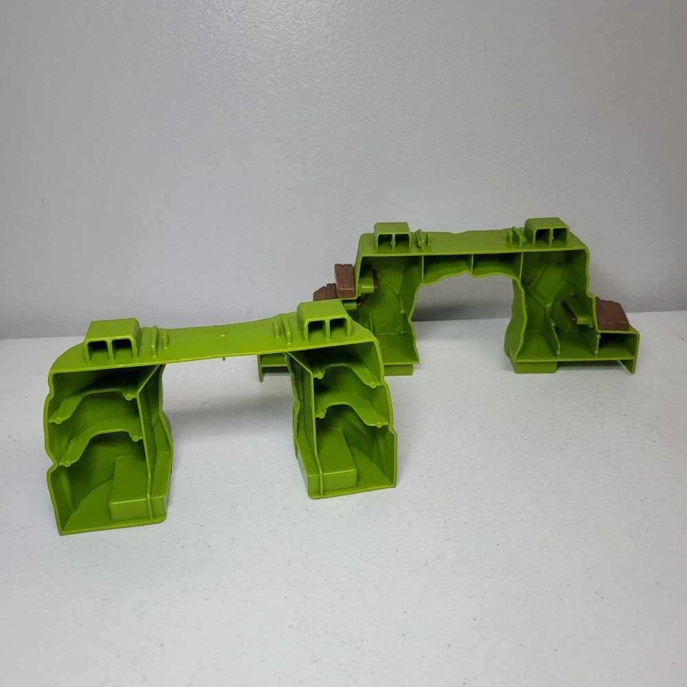 Thomas Friends Replacement Track Pieces‎ Green Rock Tunnel Mountain Arches 2pc